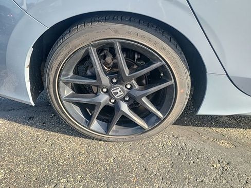 Used 2023 Honda Civic Sport image 8
