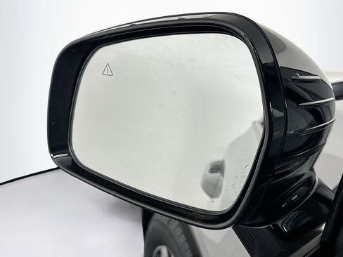 Used 2023 Kia Sorento EX w/ Panoramic Sunroof Package FWD image 16