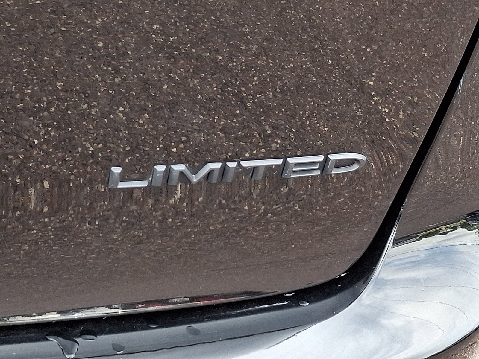 Used 2025 Chrysler Pacifica Limited FWD image 32
