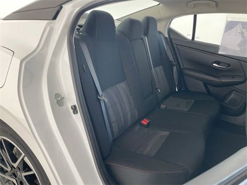 Used 2024 Nissan Sentra SR image 11