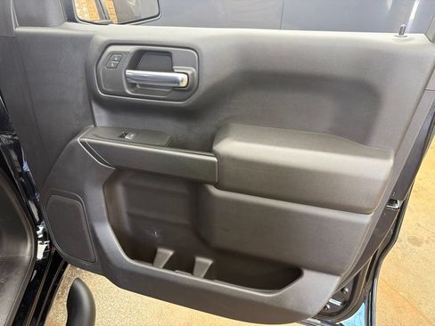 Used 2022 Chevrolet Silverado 1500 Custom w/ LPO, Blackout Package AWD/4WD image 23