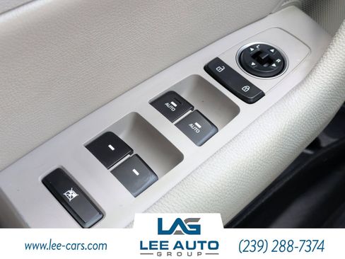 Used 2018 Hyundai Sonata Limited w/ Ultimate Package 07 FWD image 17