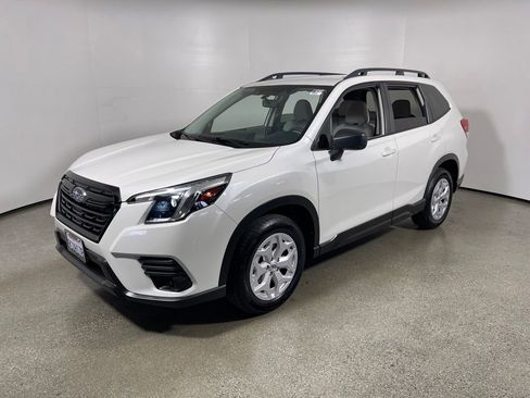 Used 2022 Subaru Forester Base image 7