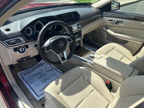 Used 2014 Mercedes-Benz E 350 4MATIC Sedan image 13