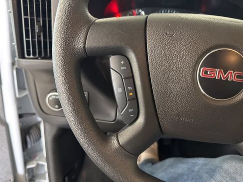 Used 2025 GMC Savana 3500 LT w/ LT Preferred Equipment Group RWD image 44