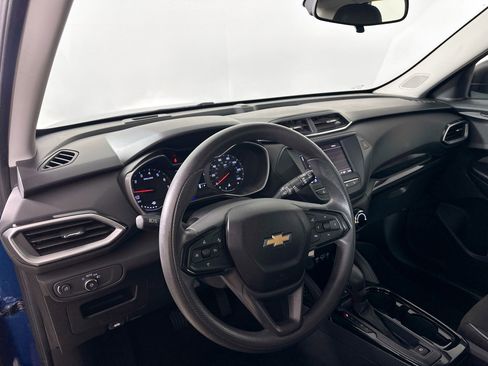 Used 2021 Chevrolet TrailBlazer LS FWD image 10
