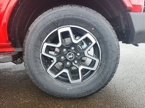 New 2024 Ford Bronco Outer Banks image 6