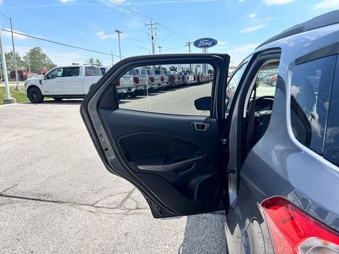 Certified 2019 Ford EcoSport SE w/ SE Convenience Package AWD/4WD image 15