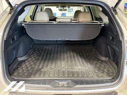 Used 2020 Subaru Outback Limited w/ Popular Package #2 AWD/4WD image 26