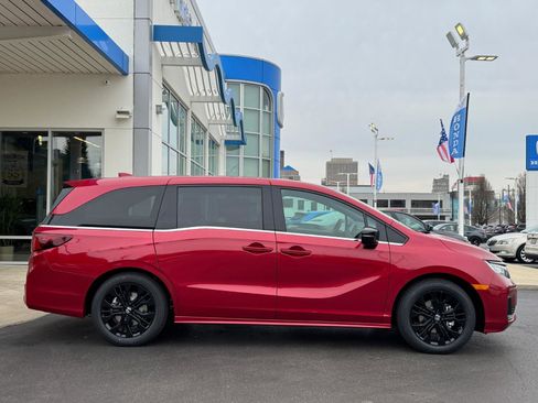 New 2026 Honda Odyssey Sport-L image 2