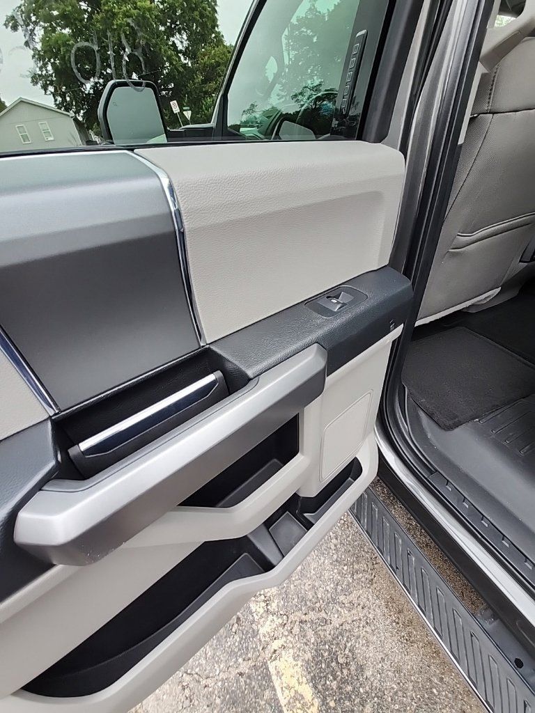 Used 2017 Ford F150 XLT w/ Equipment Group 302A Luxury AWD/4WD image 24