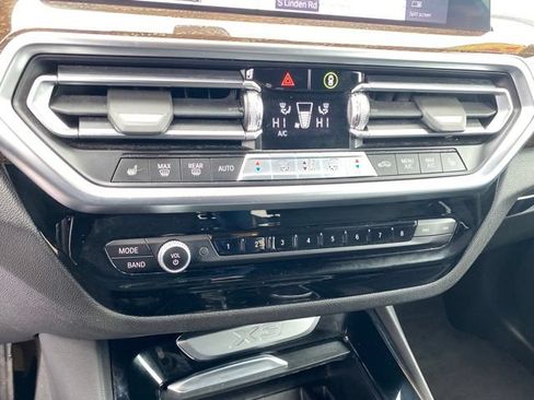 Used 2022 BMW X3 xDrive30i AWD/4WD image 14