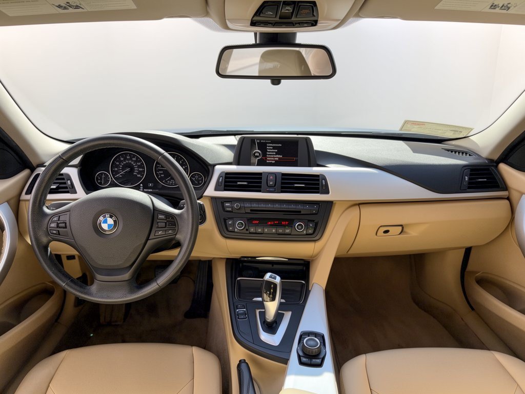 Used 2014 BMW 320i Sedan RWD image 17