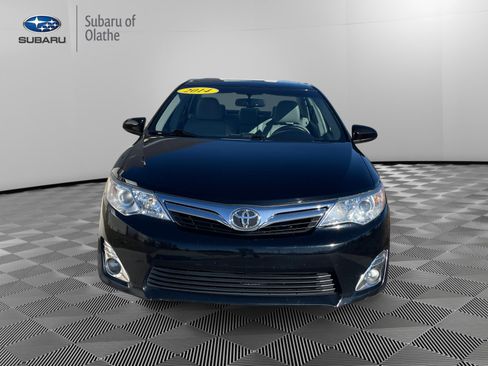 Used 2014 Toyota Camry XLE image 14