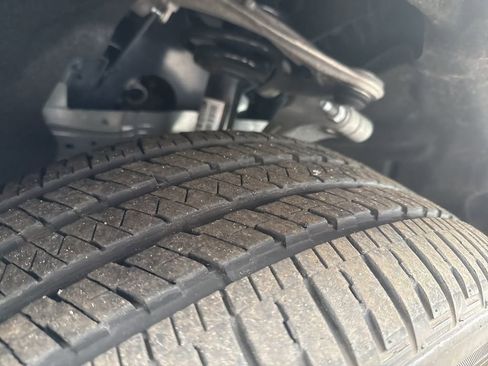 Used 2024 Jeep Grand Cherokee L Altitude image 35