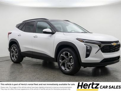 Used 2025 Chevrolet Trax LT
