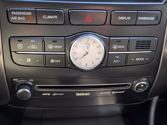 Used 2011 Hyundai Equus Signature RWD image 17