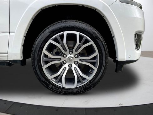 Used 2025 RAM 1500 Tungsten AWD/4WD image 37
