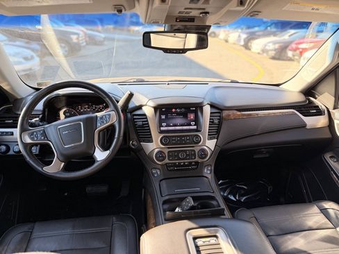 Used 2015 GMC Yukon XL Denali w/ Premium Package image 20
