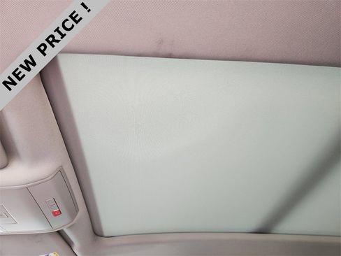 Used 2021 Volkswagen Atlas SE w/ Panoramic Sunroof Package image 25