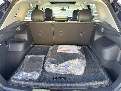 New 2026 Volkswagen Tiguan SE image 5