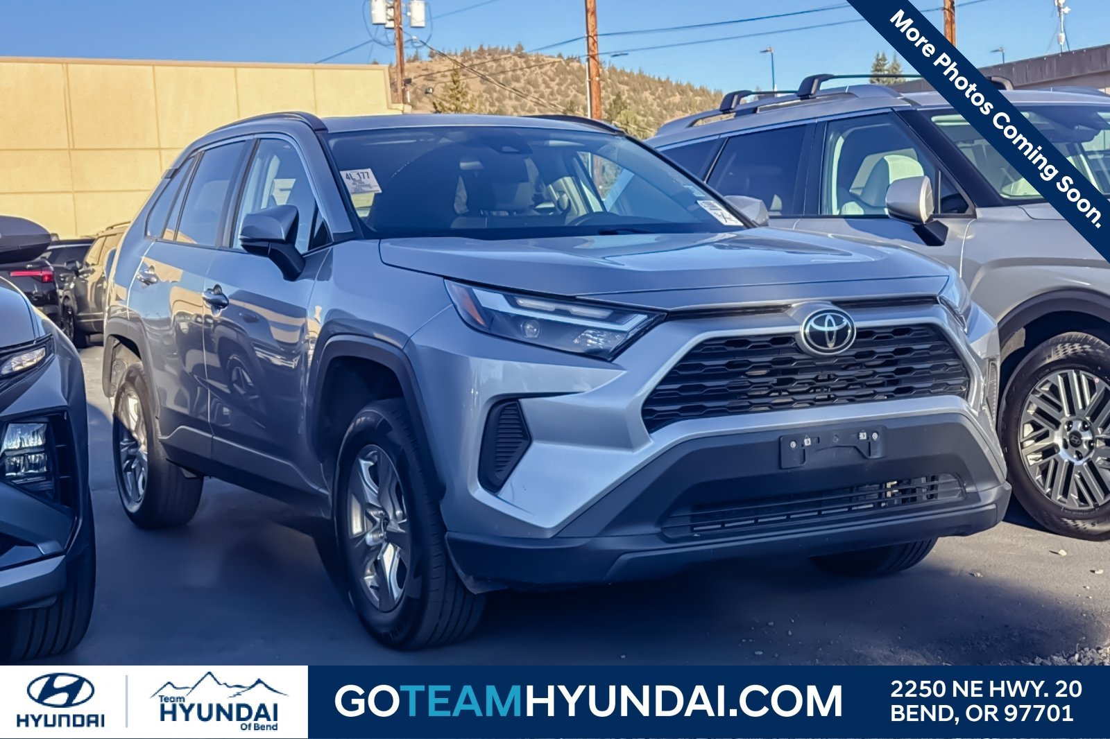 Used 2025 Toyota RAV4 XLE w/ Convenience Package AWD/4WD image 1