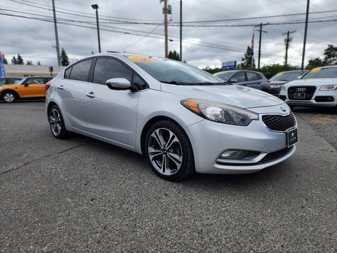 Used 2016 Kia Forte EX w/ EX Premium Package FWD image 4