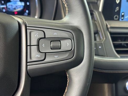 Used 2024 GMC Yukon XL AT4 w/ Technology Package AWD/4WD image 40