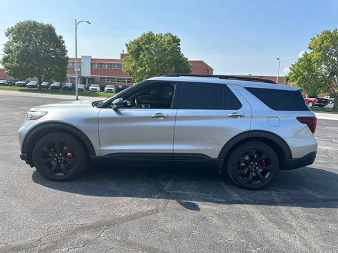 Used 2020 Ford Explorer ST w/ ST Street Pack AWD/4WD image 9