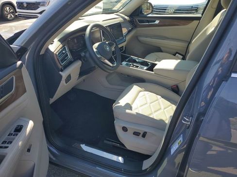 New 2026 Volkswagen Atlas SE image 17
