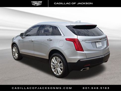 Used 2017 Cadillac XT5 Premium Luxury w/ Driver Assist Package FWD image 26