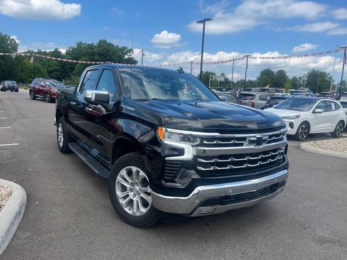 Used 2025 Chevrolet Silverado 1500 LTZ w/ LTZ Convenience Package II AWD/4WD image 7