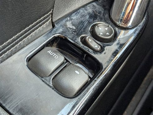 Used 2008 Saturn Sky image 14