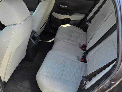 Used 2023 Honda HR-V LX image 11