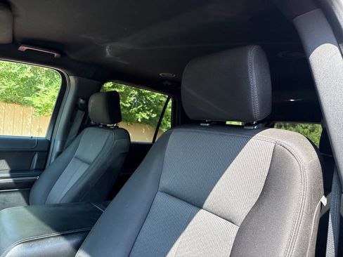 Used 2020 Ford Expedition XLT AWD/4WD image 13