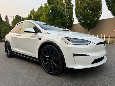 Used 2023 Tesla Model X AWD/4WD image 2