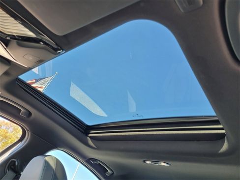 Used 2025 BMW 330i 330i image 15