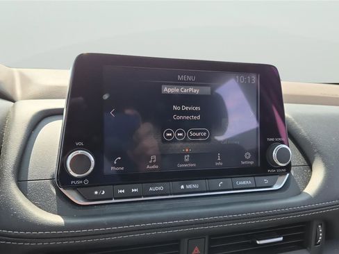 Used 2022 Nissan Rogue S AWD/4WD image 18