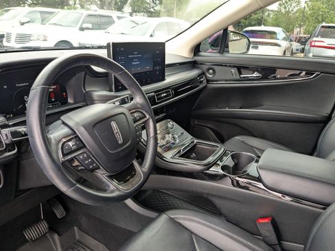 Used 2023 Lincoln Nautilus Reserve w/ Monochromatic Package image 11