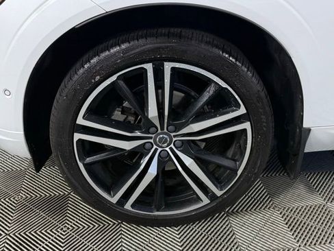 Used 2019 Volvo XC60 T5 R-Design w/ Protection Package FWD image 14