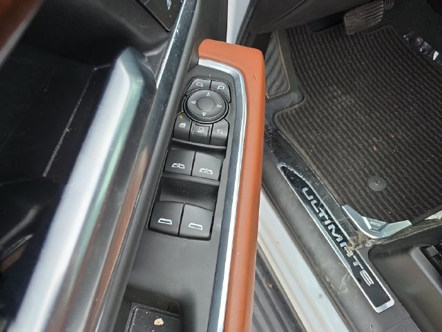 Used 2025 GMC Sierra 2500 Denali Ultimate AWD/4WD image 11