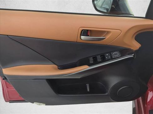 Used 2024 Lexus IS 350 F Sport RWD image 10
