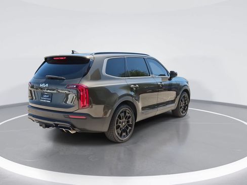 Used 2022 Kia Telluride EX w/ EX Premium Package AWD/4WD image 8