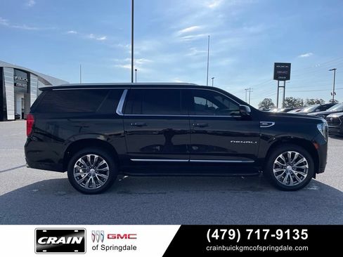 Used 2021 GMC Yukon XL Denali w/ Advanced Technology Package RWD image 8