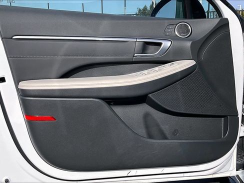 Used 2023 Hyundai Sonata Limited image 25