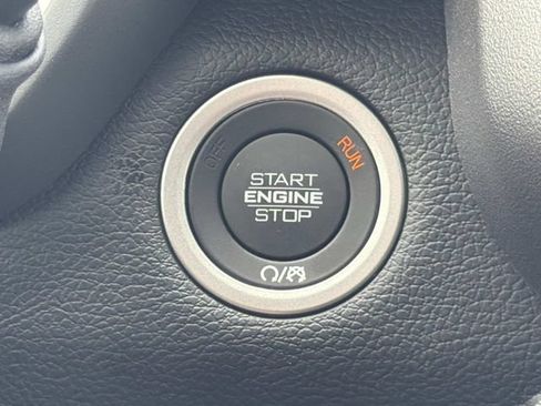 New 2026 RAM 2500 Laramie AWD/4WD image 37