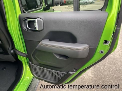 New 2025 Jeep Wrangler Unlimited Rubicon 392 image 31