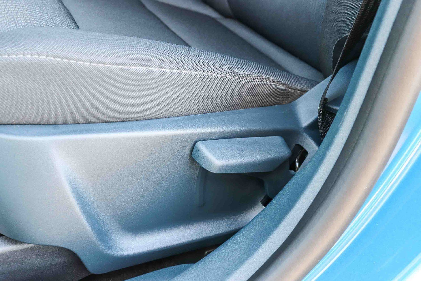 Certified 2025 Ford Maverick XL FWD image 22