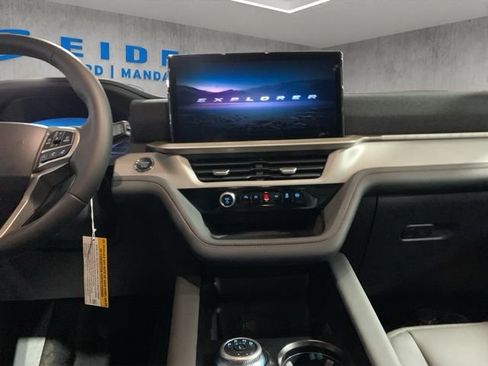 New 2026 Ford Explorer Active w/ Active Comfort Package AWD/4WD image 11