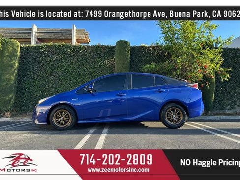 Used 2017 Toyota Prius Two w/ Prius Two Safety Plus Package image 11